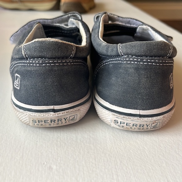 Toddler Boys Sperry topsiders size 11.5 - Picture 2 of 8